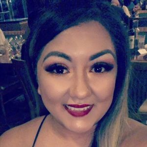 Meet your Posher, Roxane